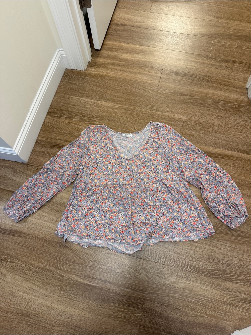 American Eagle Floral V-Neck Peplum Blouse